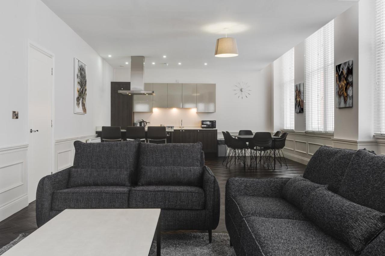 Tower Building, Liverpool, L3 1bh By Resify Apartment